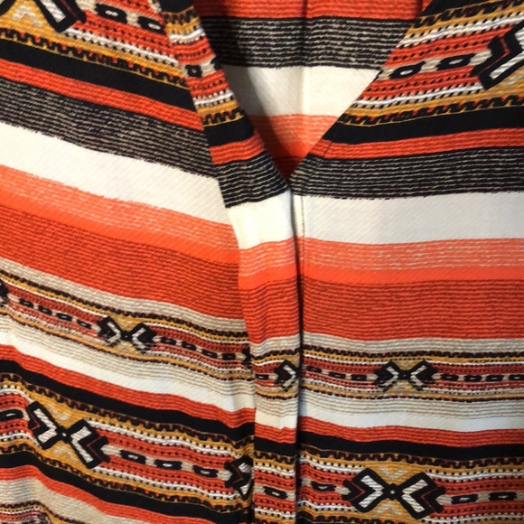 BB Dakota plus sized long sleeve blouse - Picture 3 of 5